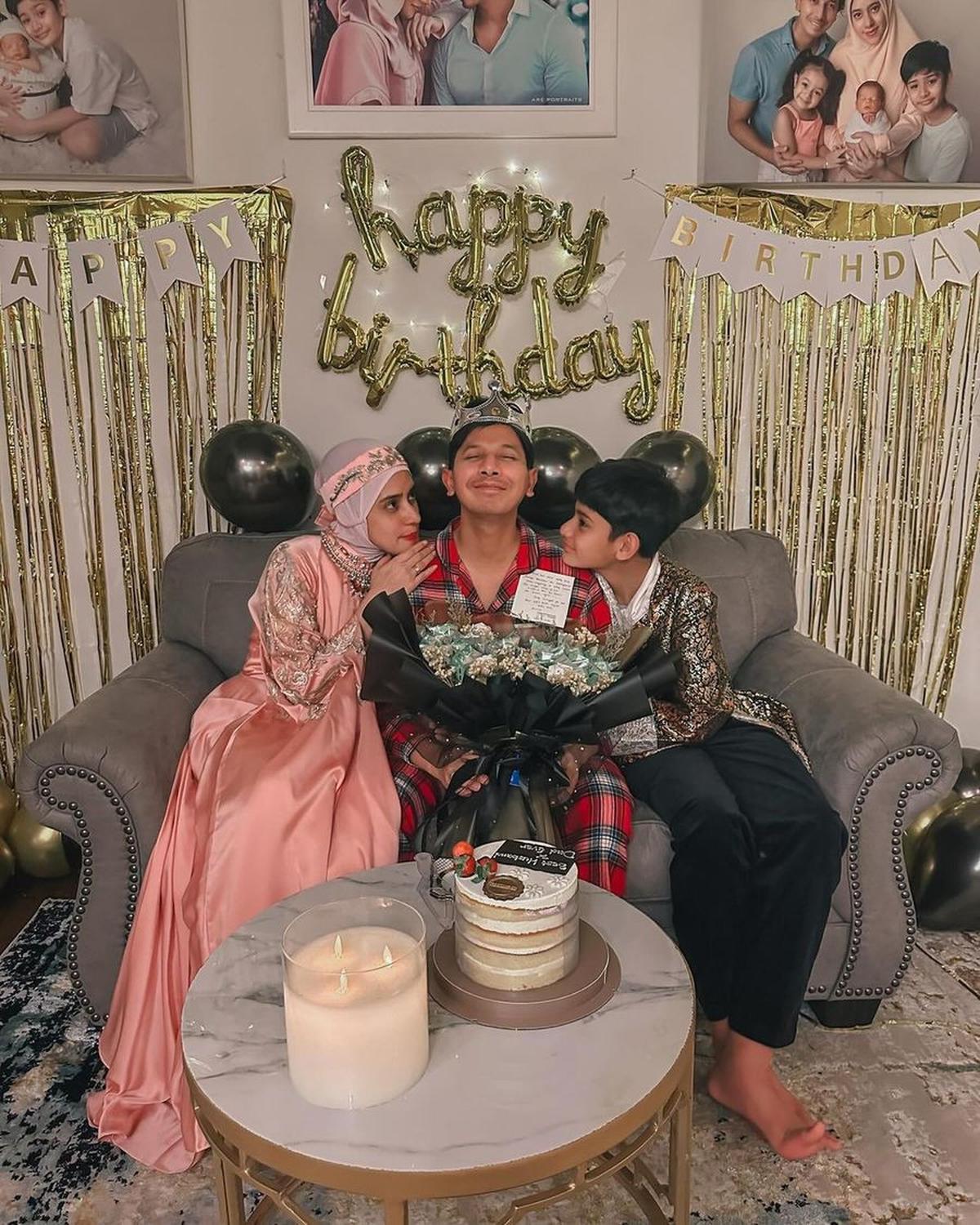 "Berbeda dengan tahun sebelumnya yg mungkin temen2 tau istri ku juga effort banget membuat semua kehebohan waktu itu," tutur Sonny Septian.