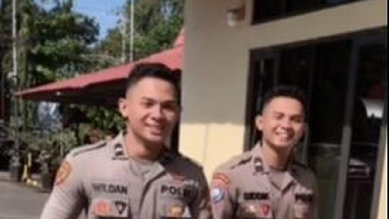 Dua Polisi Kembar Dinas di Polres yang Sama, Ketampanannya Ramai Disorot bikin Kaum Hawa Lomba-lomba Berkenalan