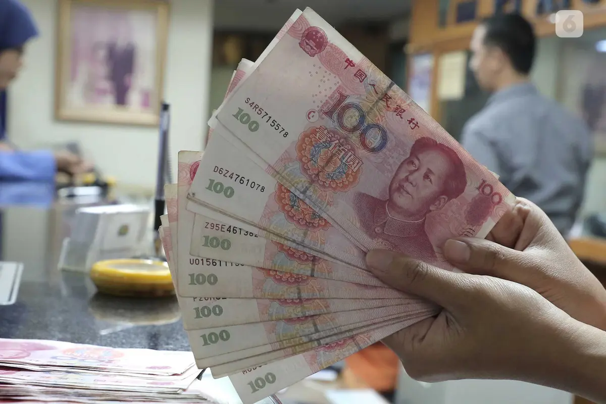 Mata uang China yuan masuk keranjang SDR menandakan pengakuan China sebagai kekuatan ekonomi global.