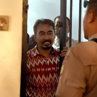 Sidang kasus Asusila Aa Gatot Brajamusti di PN Selatan (Nurwahyunan/bintang.com)