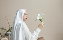 10 Inspirasi Gamis Syar'i Putih Mewah 2025, Bisa Jadi Pilihan Favorit untuk Berbagai Acara Istimewa