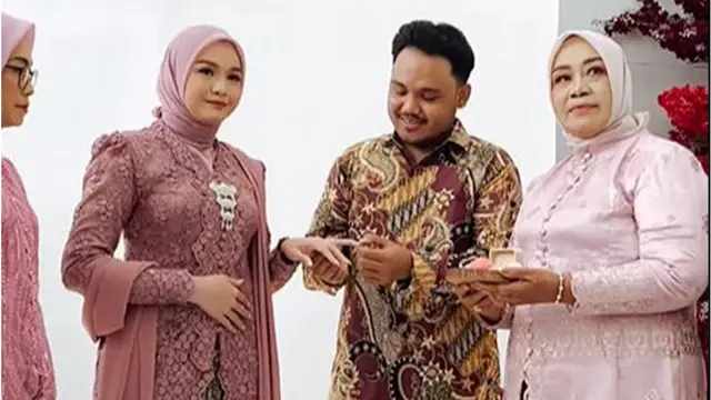 6 Momen Salma Salsabil dan Dimansyah Laitupa Resmi Tunangan, Jadi Hari Patah Hati