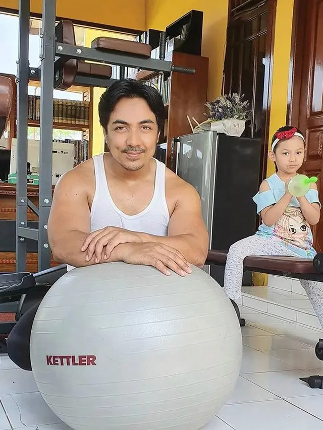 Potret Rumah Ustaz Riza dan Indri Giana. (Sumber: Instagram/@_indrigiana_)