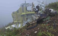 FOTO: Serpihan Besar Pesawat ATR 42-500 Ditemukan di Gunung Bulusaraung