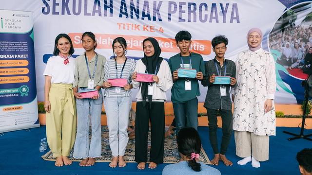 Potret Andien Aisyah Dirikan Sekolah di Kampung Pemulung (credit: instagram/andienaisyah).