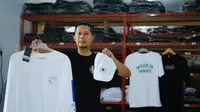 Cerita Pengusaha Muda Makassar, Bangun Bisnis Fesyen dari Toko Kecil hingga Ribuan Pesanan Online