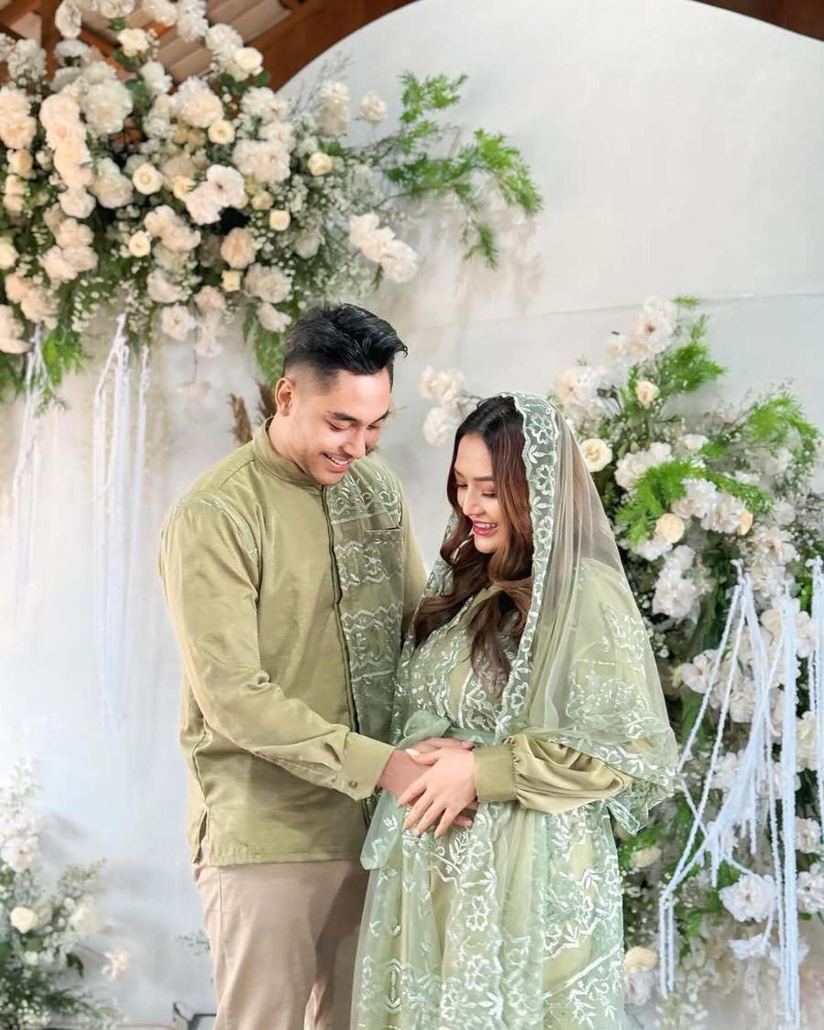 9 Potret Reza Gladys Hadiri Syukuran 4 Bulan Kehamilan Siti Badriah & Krisjiana, Beri Doa Baik untuk Adik Ipar