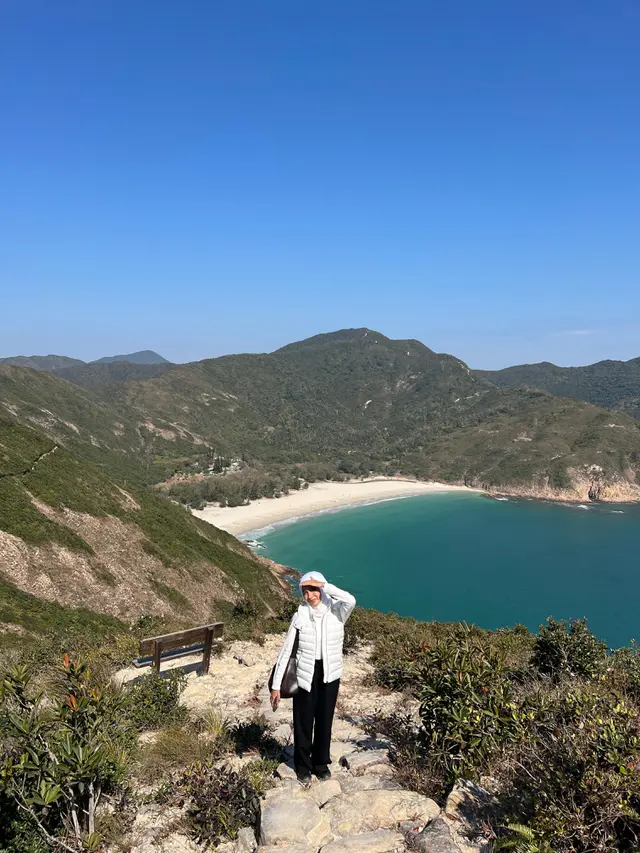 Destinasi Hiking Terbaik dan Ramah Pemula di Hong Kong: Dragon's Back dan High Island Geo Trail