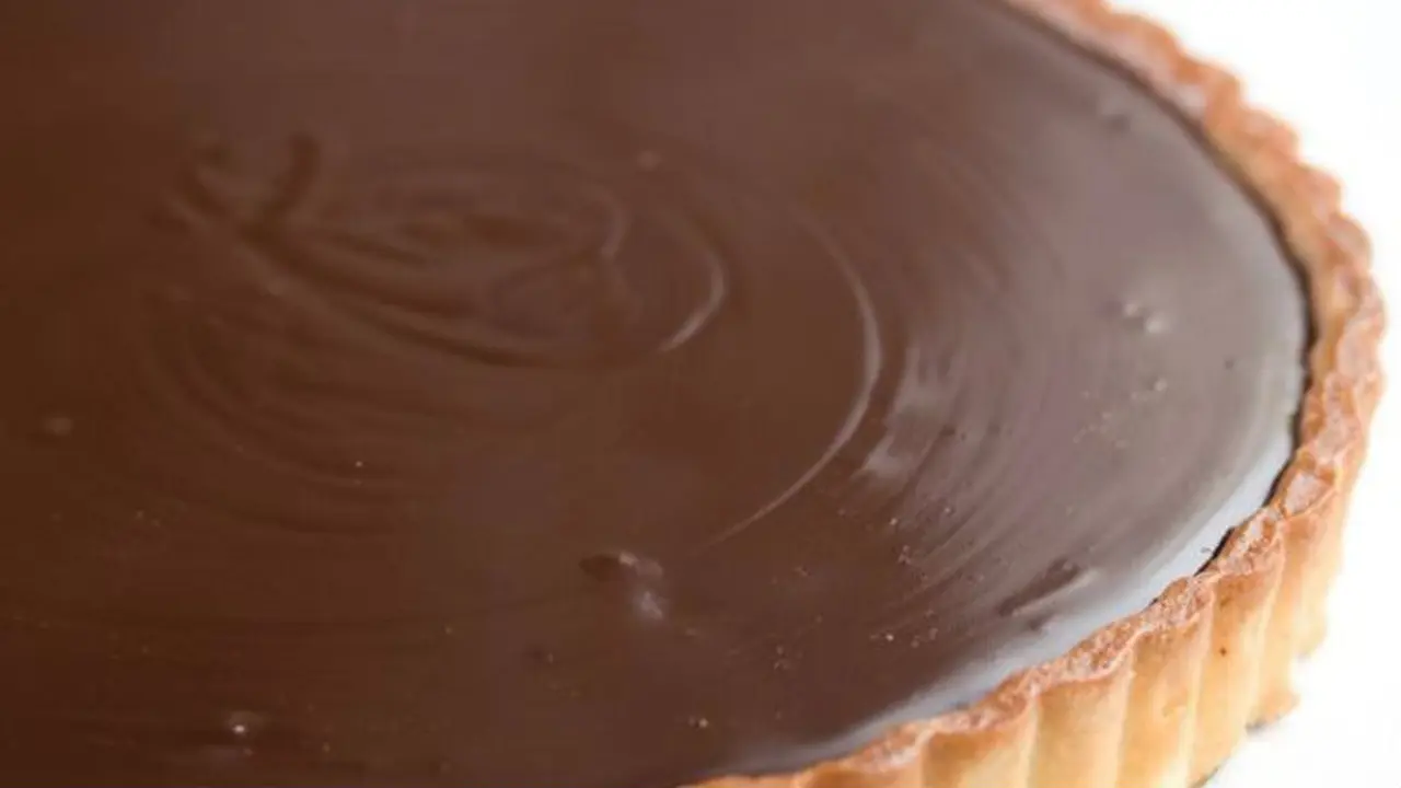 Sajikan Kue Pie Cokelat yang lezat Buatan Sendiri di Akhir Pekan