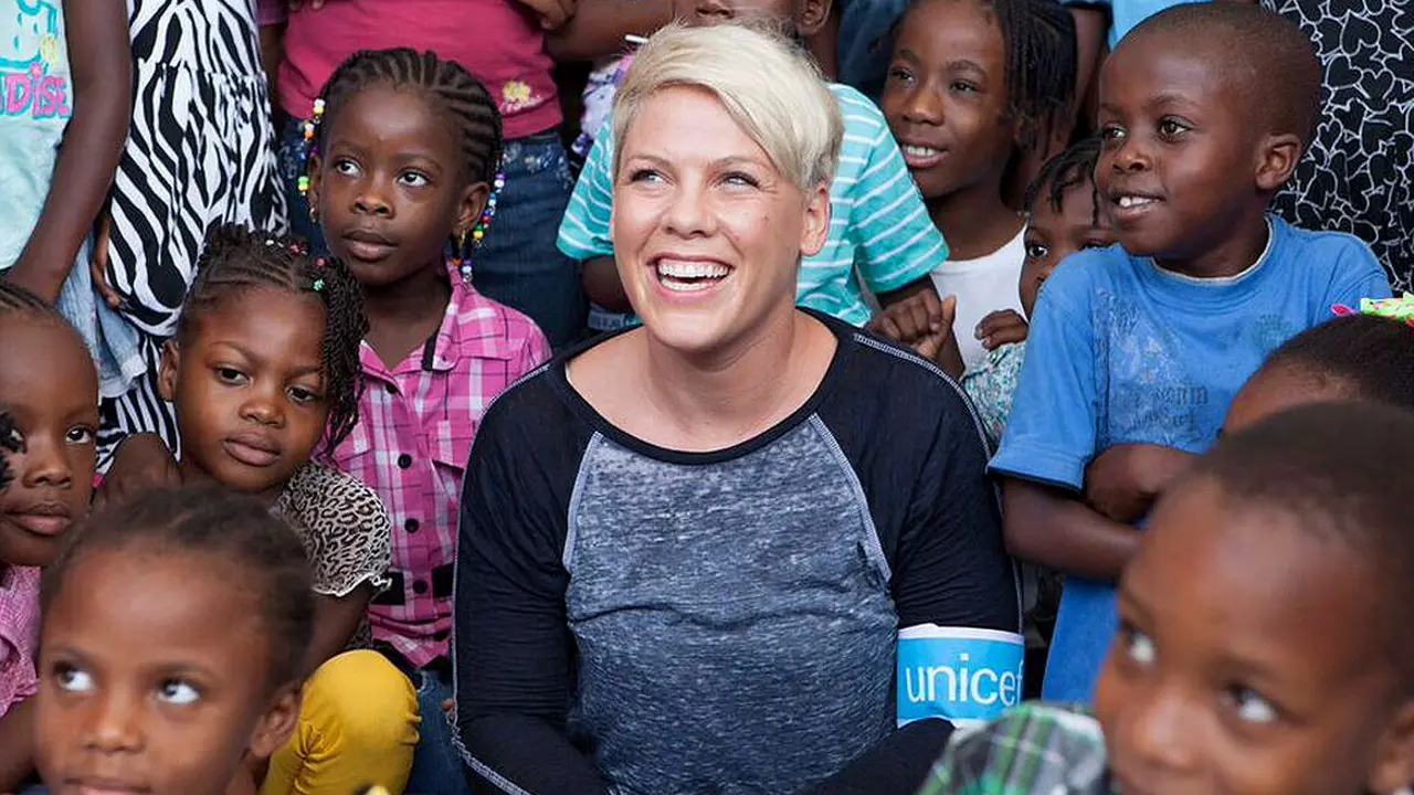 Pink di Haiti sebagai Duta UNICEF (People.com)