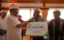 Wali Kota Denpasar Serahkan Santunan JKK Rp70 Juta Lebih kepada Ahli Waris Korban Banjir