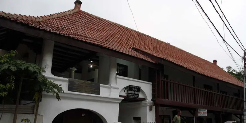 Menelusuri Masjid Tua di Jakarta