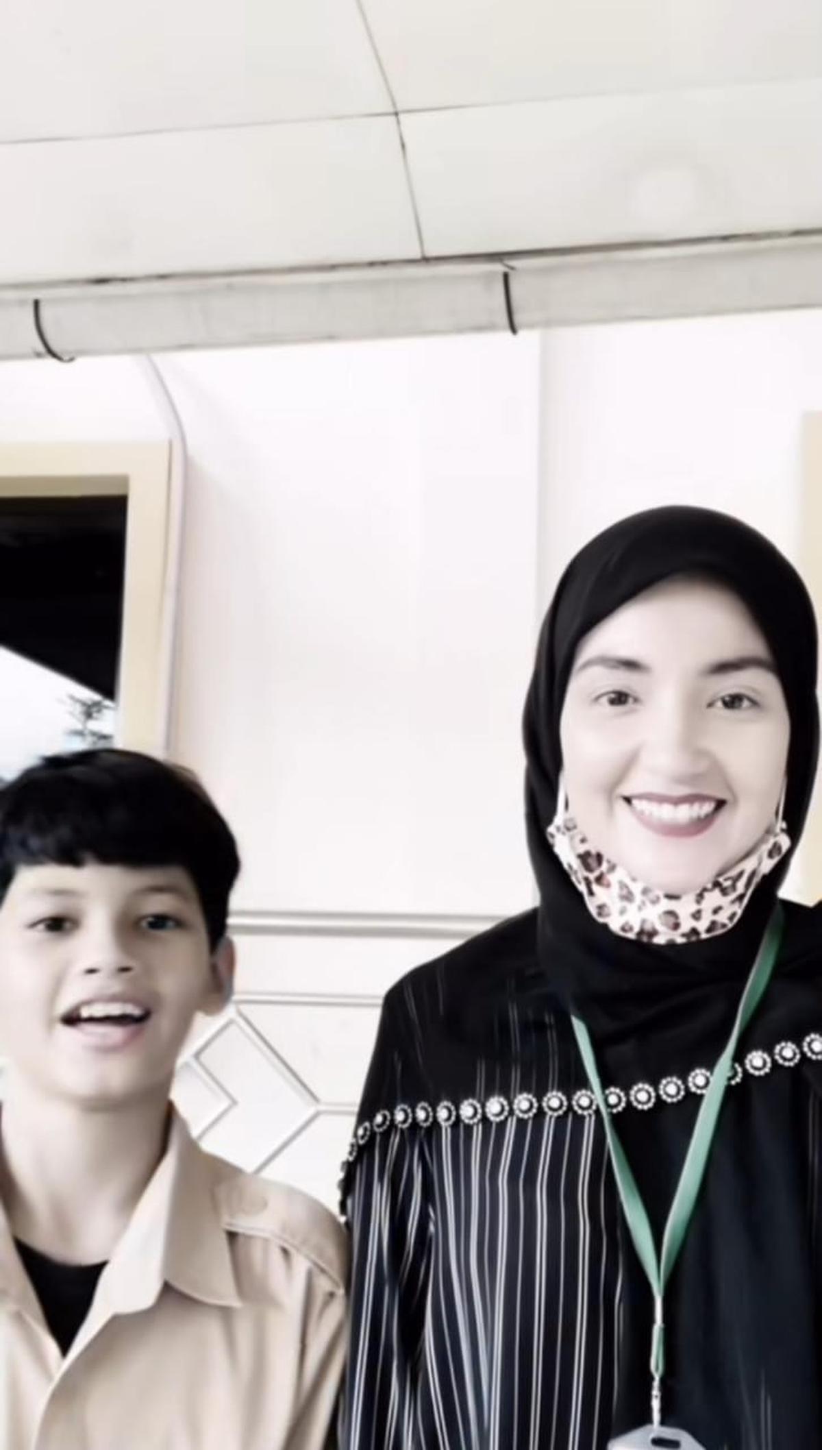 Belum Bisa Bertemu dengan Anak, Tsania Marwa Mantan Istri Atalarik Syach Beri Doa untuk Kelulusan sang Putra