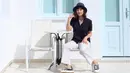 Wanita yang akrab disapa Tata ini kerap tampil dengan pakaian yang simple namun tetap modis. Ia pun sering mengunggah foto OOTD di akun Instagram pribadinya. (Liputan6.com/IG/@tatjanasaphira)