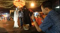 Rombongan Pocong Jakarta Serbu Festival Lampion di Kampung Jokowi
