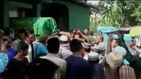 Korban tewas karena tertembak di kepala hingga jenazah pelaku teror yang diterima warga kampungnya.