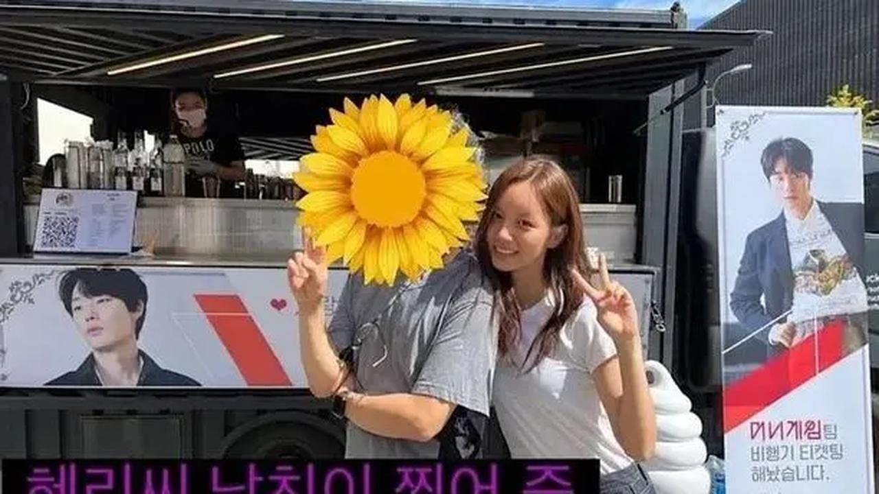 3. Coffee Truck dari Hyeri untuk Jun Yeol