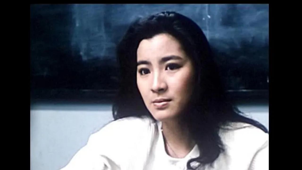 10 Potret Cantik Michelle Yeoh di Masa Muda, dari Kontestan Miss World sampai Jadi Bond Girl