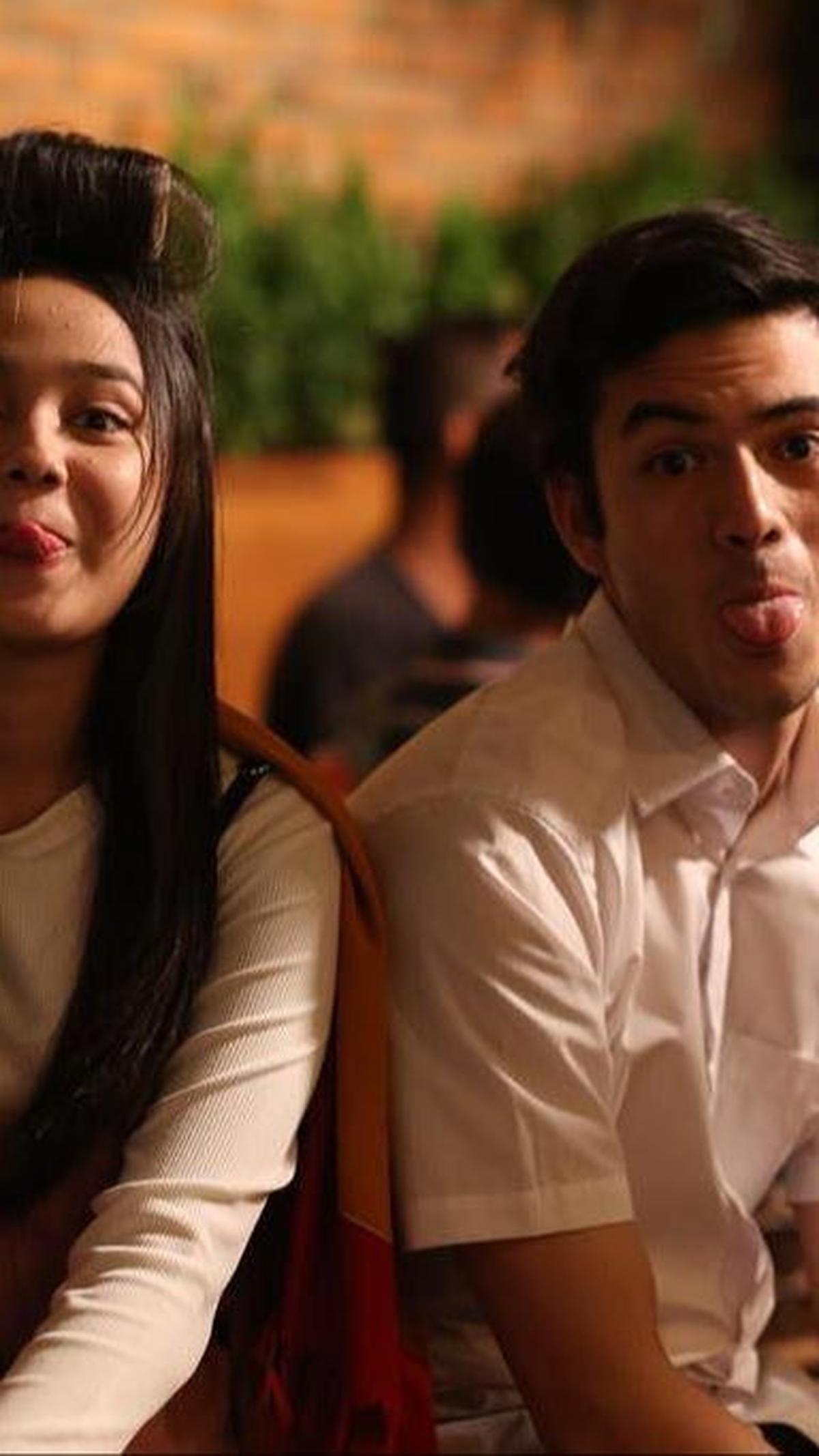 Rizky Nazar dan Syifa Hadju diduga terlibat cinta lokasi.  Keduanya bermain di judul film yang sama 'The Way I Love You' pada tahun 2019.