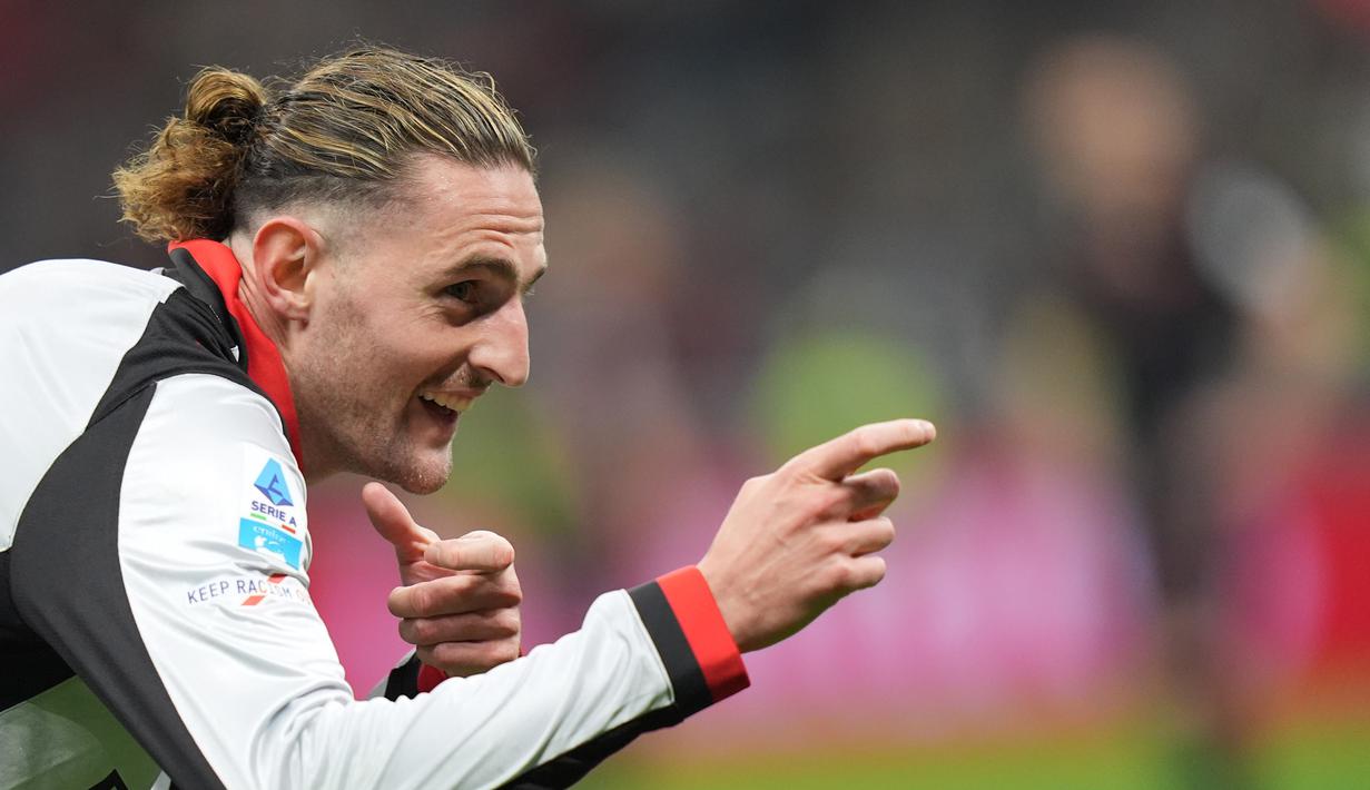 Bermain penuh selama 90 menit, Rabiot menunjukkan kualitasnya sebagai gelandang modern yang mampu berkontribusi di semua lini. Ia tidak hanya efektif dalam membantu serangan, tetapi juga disiplin dalam menjalankan tugas bertahan. (AP Photo/Luca Bruno)