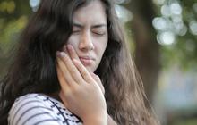 4 Cara Ampuh Meredakan Sakit Gigi Menggunakan Bahan-Bahan Alami