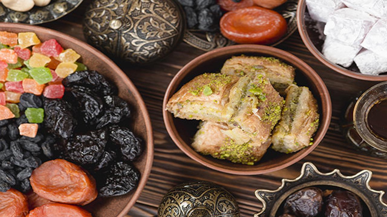 Ilustrasi makanan khas lebaran