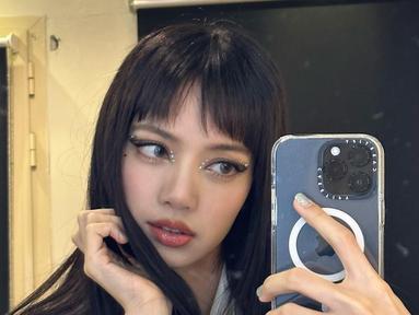 Setelah BLACKPINK sebagai grup, kini giliran Lisa yang berhasil membuat 3 rekor baru yang tercatat di Guinness World Records. (FOTO: instagram.com/lalalalisa_m/)