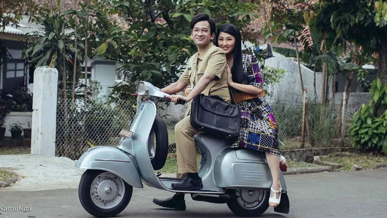 Ruben Onsu dan Sarwendah bergaya 80-an