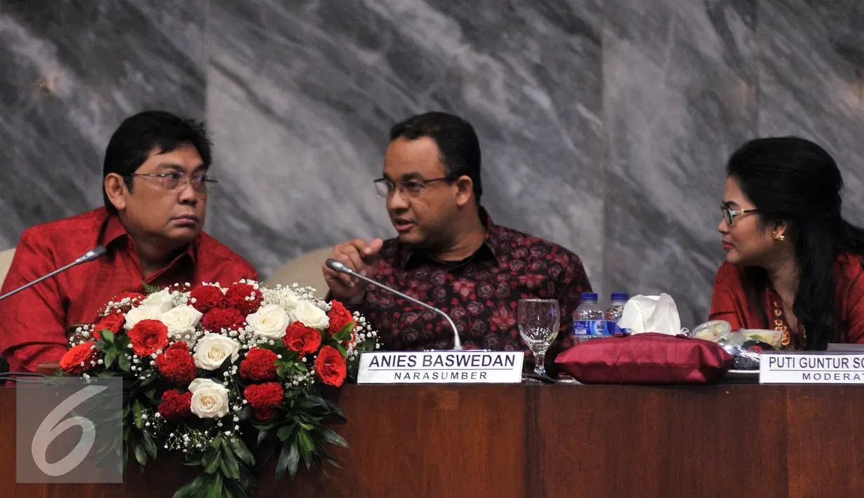 Ki-ka: Ketua Komisi X DPR Utut Adianto, Mendikbud Anies Baswedan dan Anggota Komisi X DPR RI Puti Guntur Soekarno menghadiri seminar nasional "Hormati Guru"  di Kompleks Parlemen, Jakarta, Selasa (26/04). (Liputan6.com/Johan Tallo)