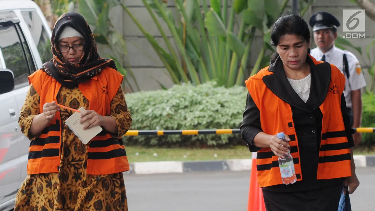 Tiba di KPK, Hakim dan Eks Anggota DPRD Medan Tertunduk