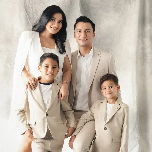 Jelang 13 Tahun Pernikahan, Ini 7 Pemotretan Titi Kamal dan Christian Sugiono