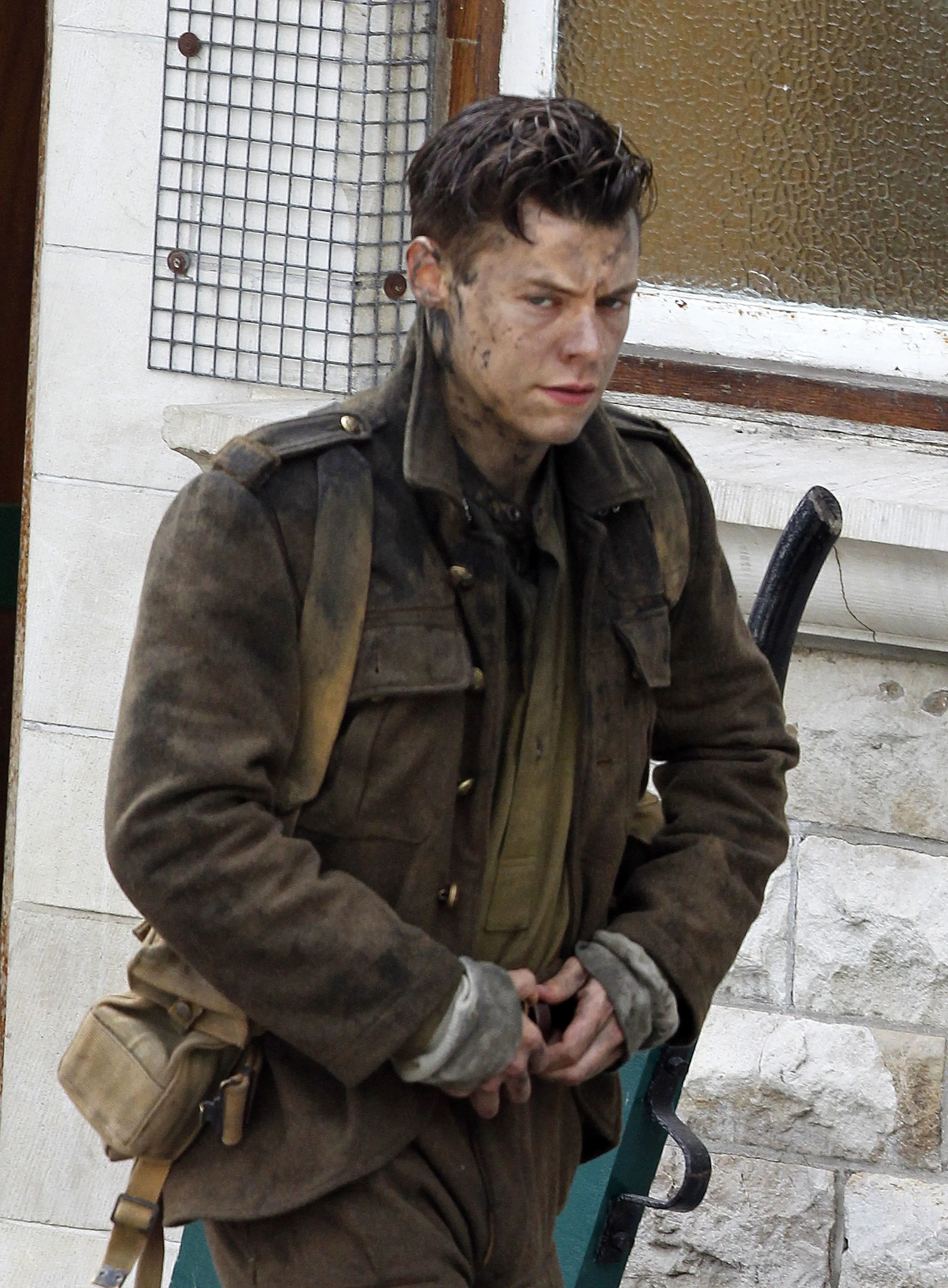Transformasi Harry Styles sebagai tentara perang di film Dunkirk (Dailymail)