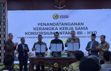 Menteri ESDM Bahlil Lahadalia Saksikan Kesepakatan Konsorsium Huayou untuk Percepat Ekosistem Baterai EV Nasional