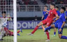 Pemain Jens Raven Bikin Kaget Presenter Hanum saat Diwawancarai, Nangis Kejer Timnas Juara AFF U-19