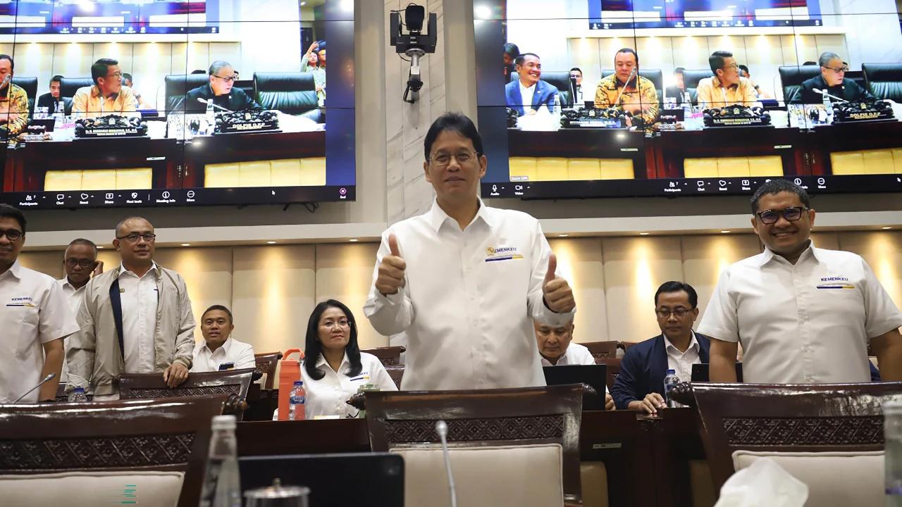 FOTO: Menkeu  Purbaya Pastikan BBM Bersubsidi Tidak Naik Hingga Akhir Tahun