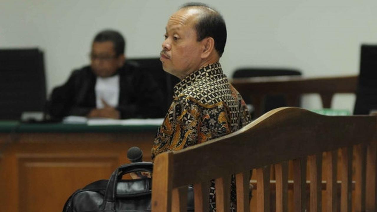 Sutan Bhatoegana dengar kesaksian Waryono Karno di sidang kasus ESDM