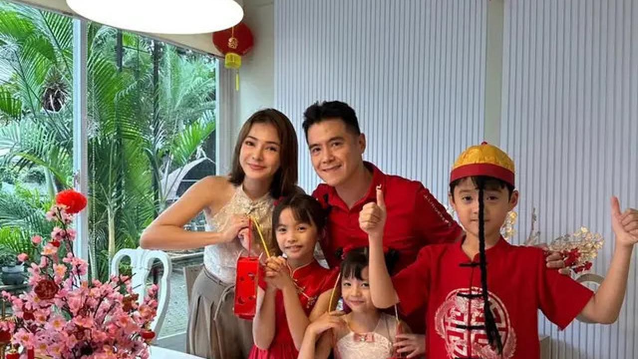 8 Tampilan Menggemaskan Anak Artis Kenakan Baju Tradisional China saat Imlek 2025, Anak Cut Meyriska hingga Marisa Nasution