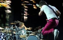 Kaki Matt Bellamy patah, Muse batalkan konser