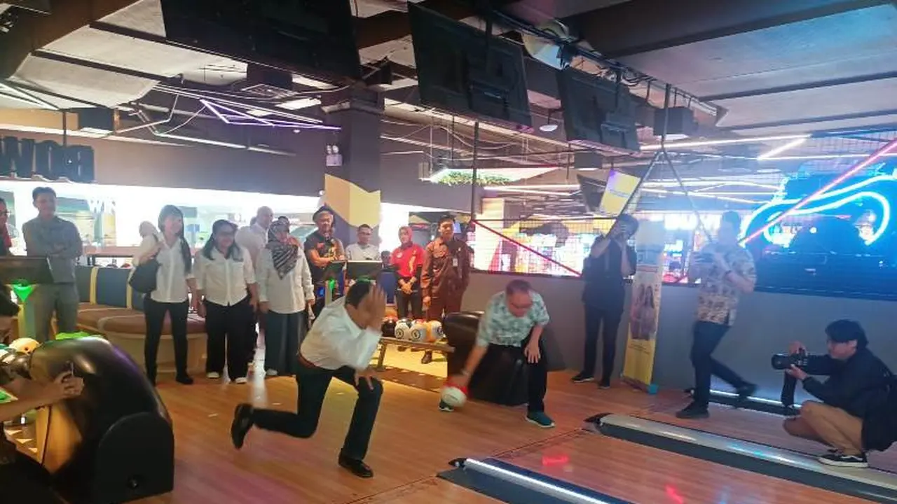 Tempat Hiburan Keluarga Perkenalkan Social Bowling Pertama di Kota Depok