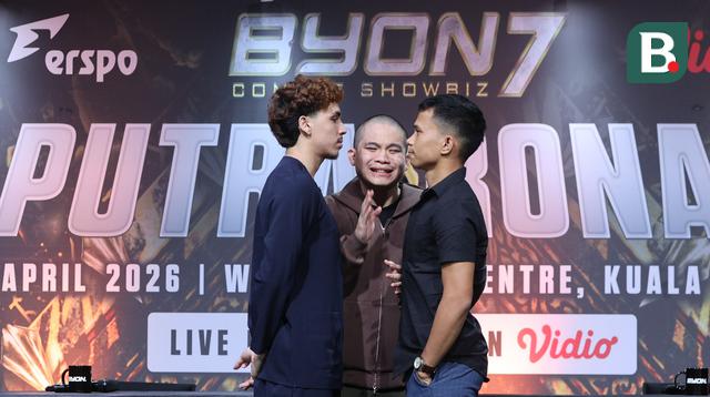 Presiden Byon, Yoshua Marcellos Muliardo bersama petarung Putra Abdullah dan Ronal Siahaan saat Face off sekaligus jumpa pers Byon Combat Showbiz Vol.7 di SCTV Tower, Jakarta, Kamis (12/3/2026). (Bola.com/M Iqbal Ichsan)