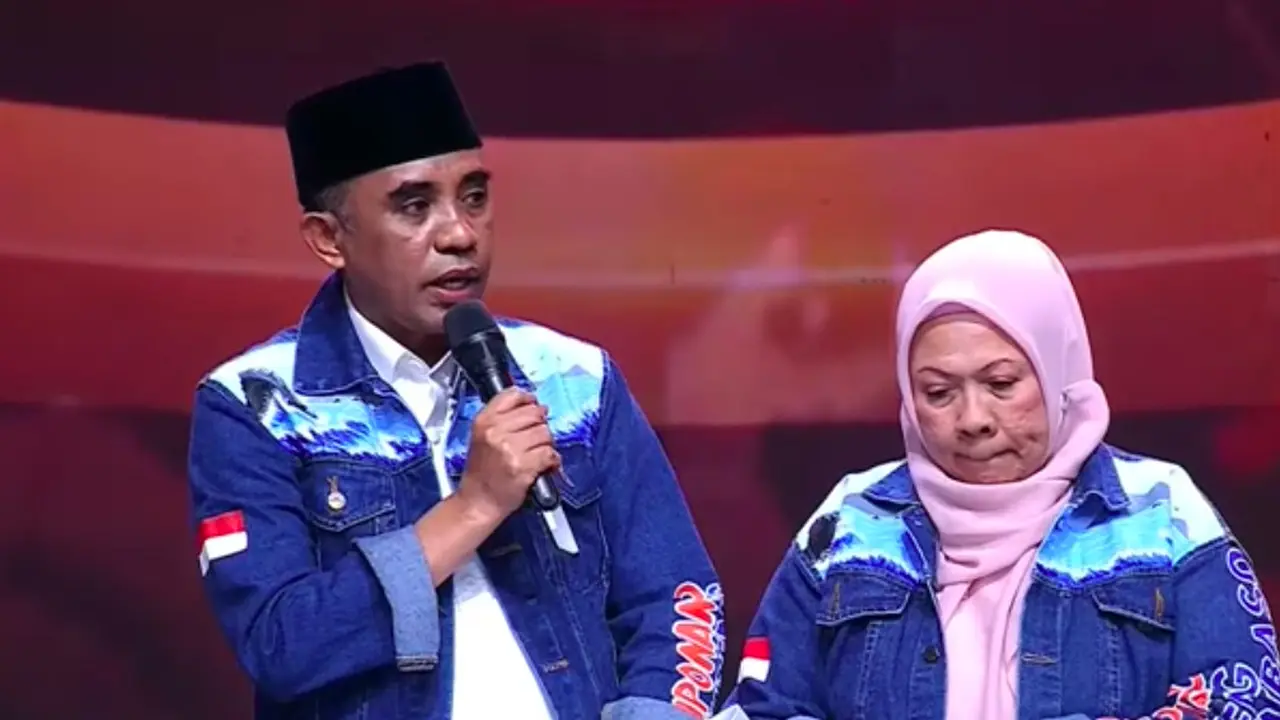 Paslon nomor urut 2 Anwar Hafid-Renny di debat Pilgub Sulteng 2024 perdana, Rabu (16/10/2024). (Istimewa)