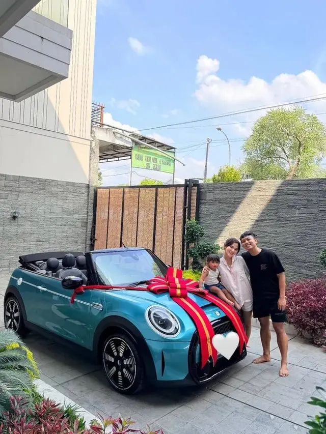 Denny Caknan & Bella Bonita - instagram.com/denny_caknan