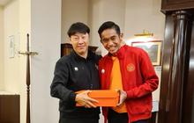 Pemain Timnas Rizky Ridho Bagikan Kenangan Manis Pose Manja STY Bersandar di Pundaknya