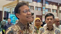 Menteri Kesehatan RI Budi Gunadi Sadikin menghadiri Pameran Inovasi dan Teknologi Kesehatan dalam Transformasi Kesehatan dengan tema "Melesat Maju Menuju Resiliansi Kesehatan" di Jakarta Convention Centre pada Kamis, 9 November 2023. (Dok Liputan6.com/Fitri Haryanti Harsono)