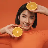 Ilustrasi jeruk sebagai salah satu sumber vitamin c (copyright Freepik)