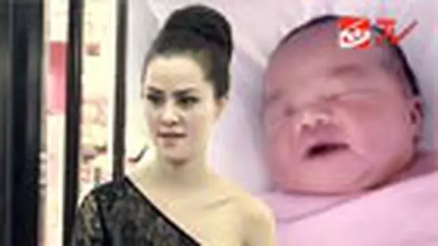 Foto yang Diduga Anak Angel Lelga Beredar