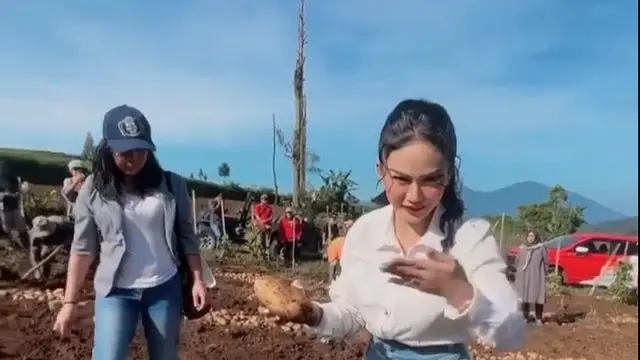 [Fimela] Krisdayanti