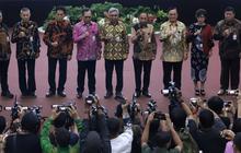 FOTO: Ucap Pakta Integritas, Pimpinan dan Dewas KPK Resmi Mulai Menjabat