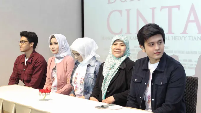 [Bintang] Duka Sedalam Cinta