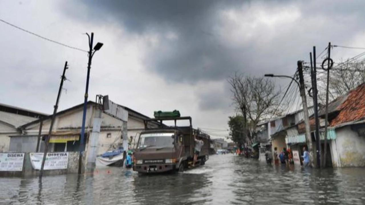 Prakiraan Cuaca Jabodetabek Jumat 13 Februari 2026: Langit Berawan, Potensi Hujan di Sejumlah Wilayah